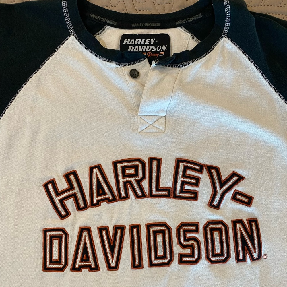 Harley-Davidson long sleeve henley, size Large